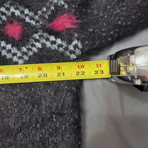 Arizona Jean Co Fuzzy Fair Isle Cropped Sweater Black Pink Cozy Winter Knit - Picture 5 of 9